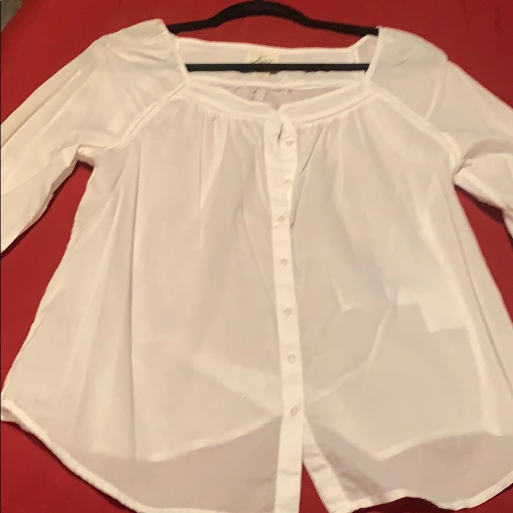 Light long sleeve shirt